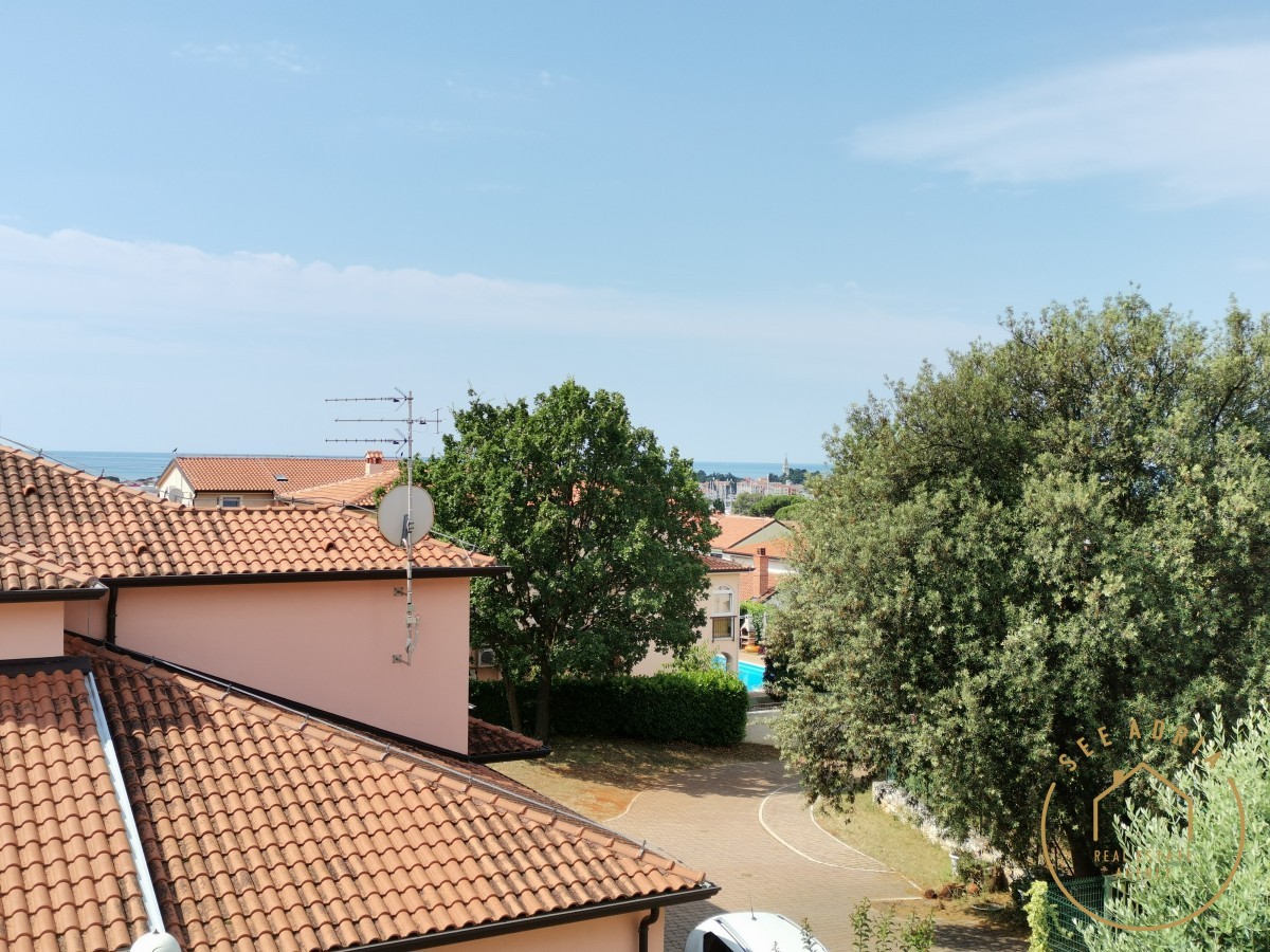 Elegant apartment with sea view, Novigrad