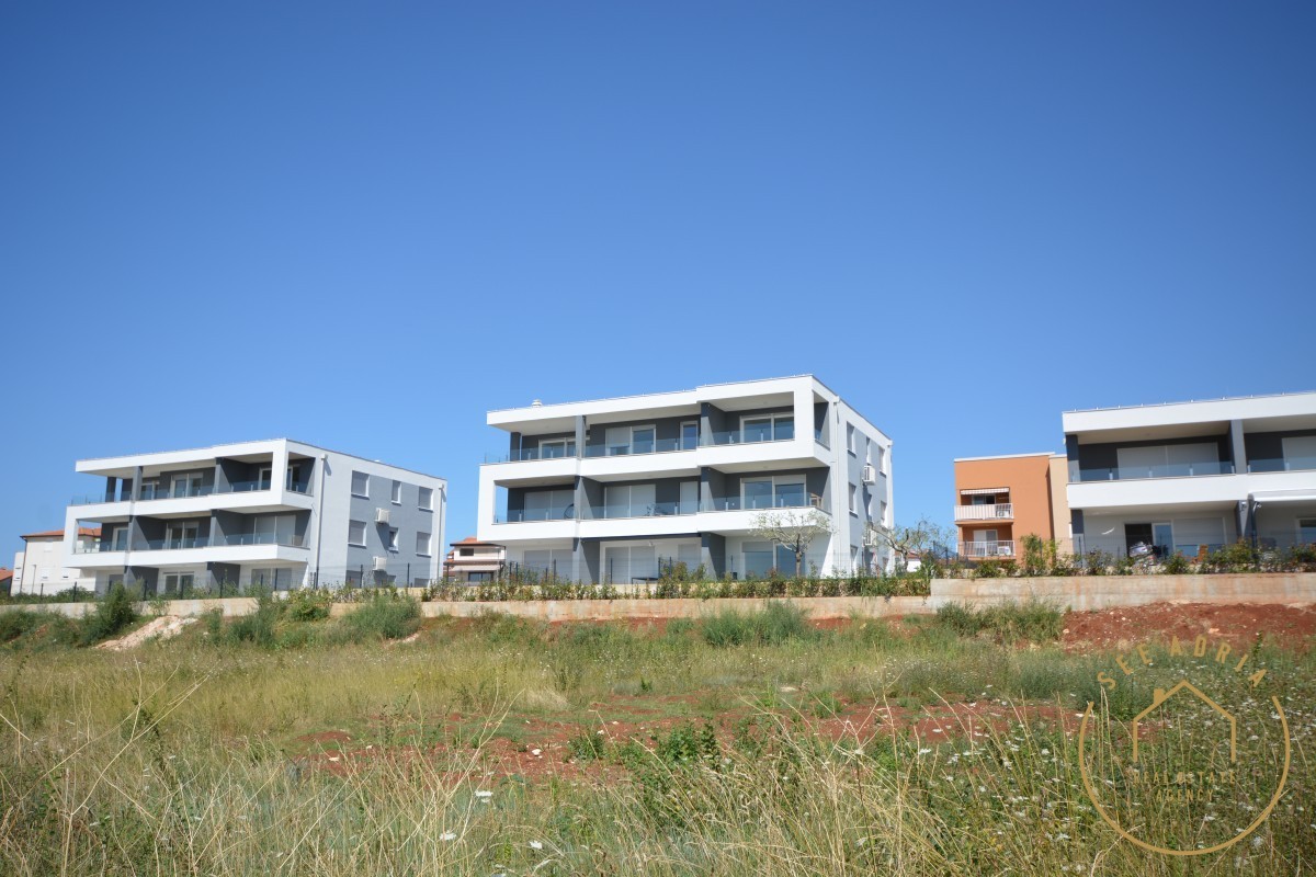 Beautiful apartment with a view of the marina